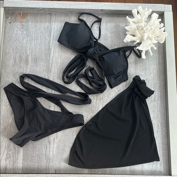 SHEIN Other - Bikini Set & added mini skirt coverup SHEIN/NWOT